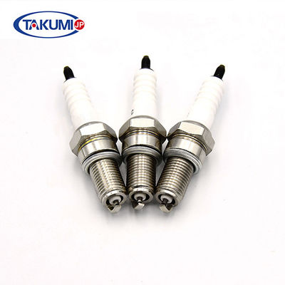 TAKUMI D8TC मोटरसाइकिल स्पार्क प्लग DP8EA9 / D8REA / X24EPR-U9 प्रकारों के लिए मेल खाते हैं