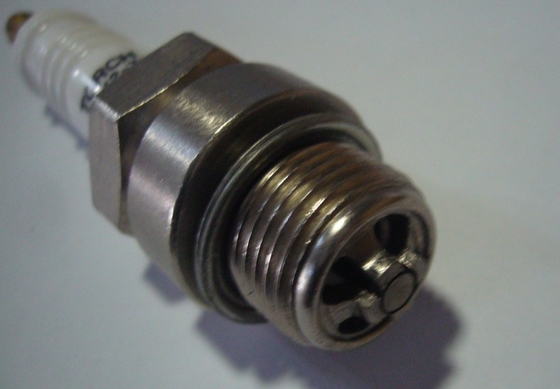 चैंपियन RB75N सीरीज जेनरेटर औद्योगिक स्पार्क प्लग R1B12-77